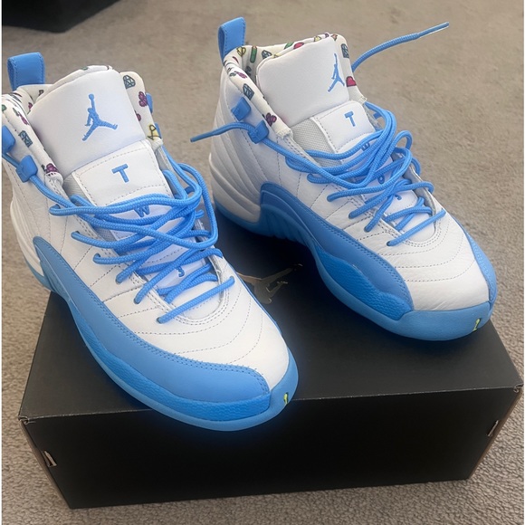 Jordan 12 Retro Emoji White/University Blue - Picture 4 of 5